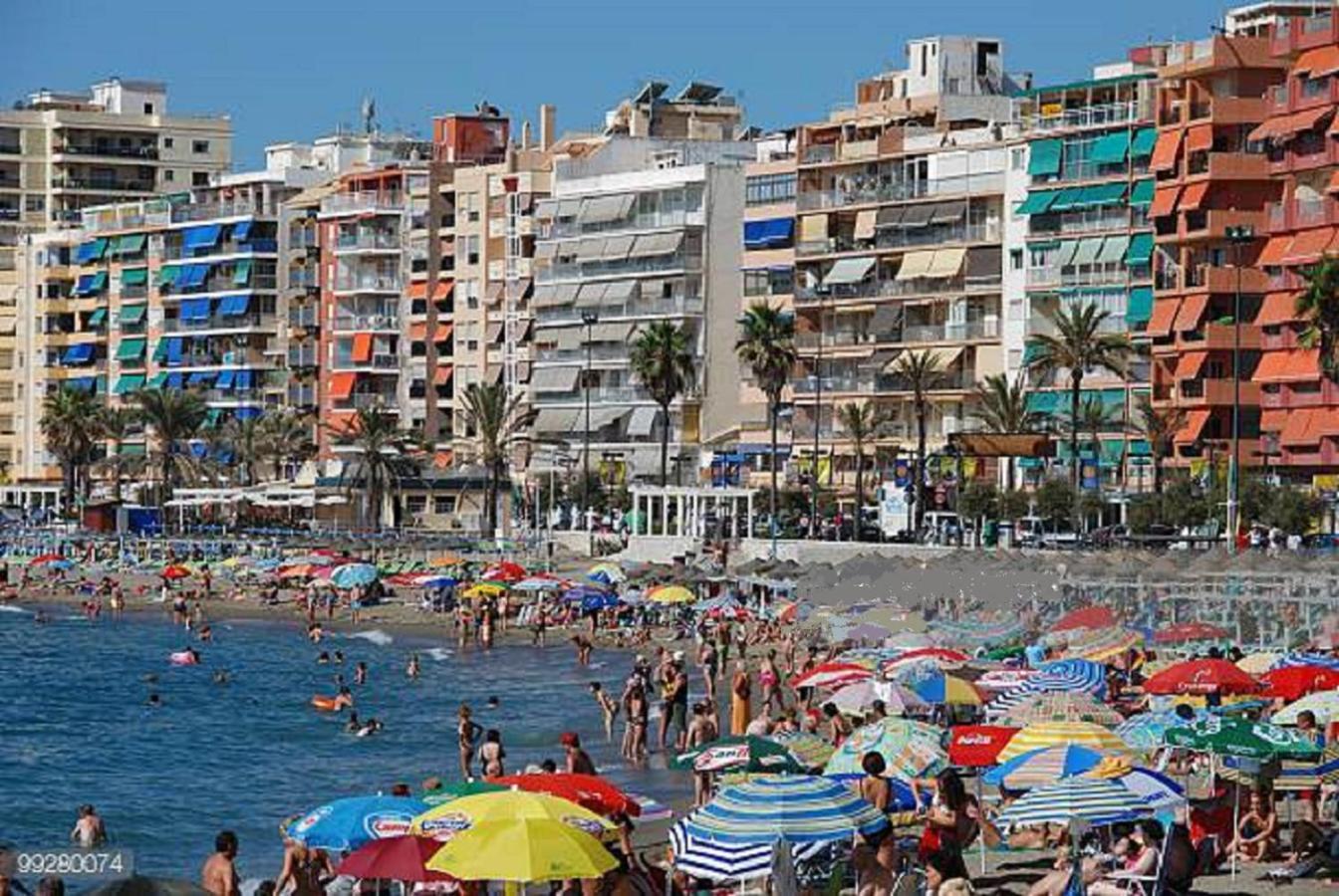 شقة Fuengirola Playa Carina المظهر الخارجي الصورة
